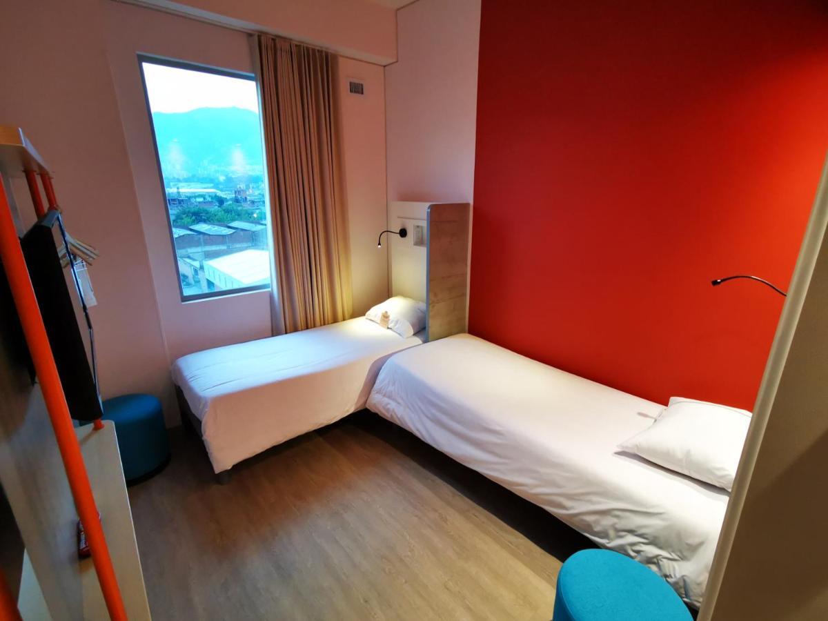 Ibis Budget Itagüí Exteriör bild